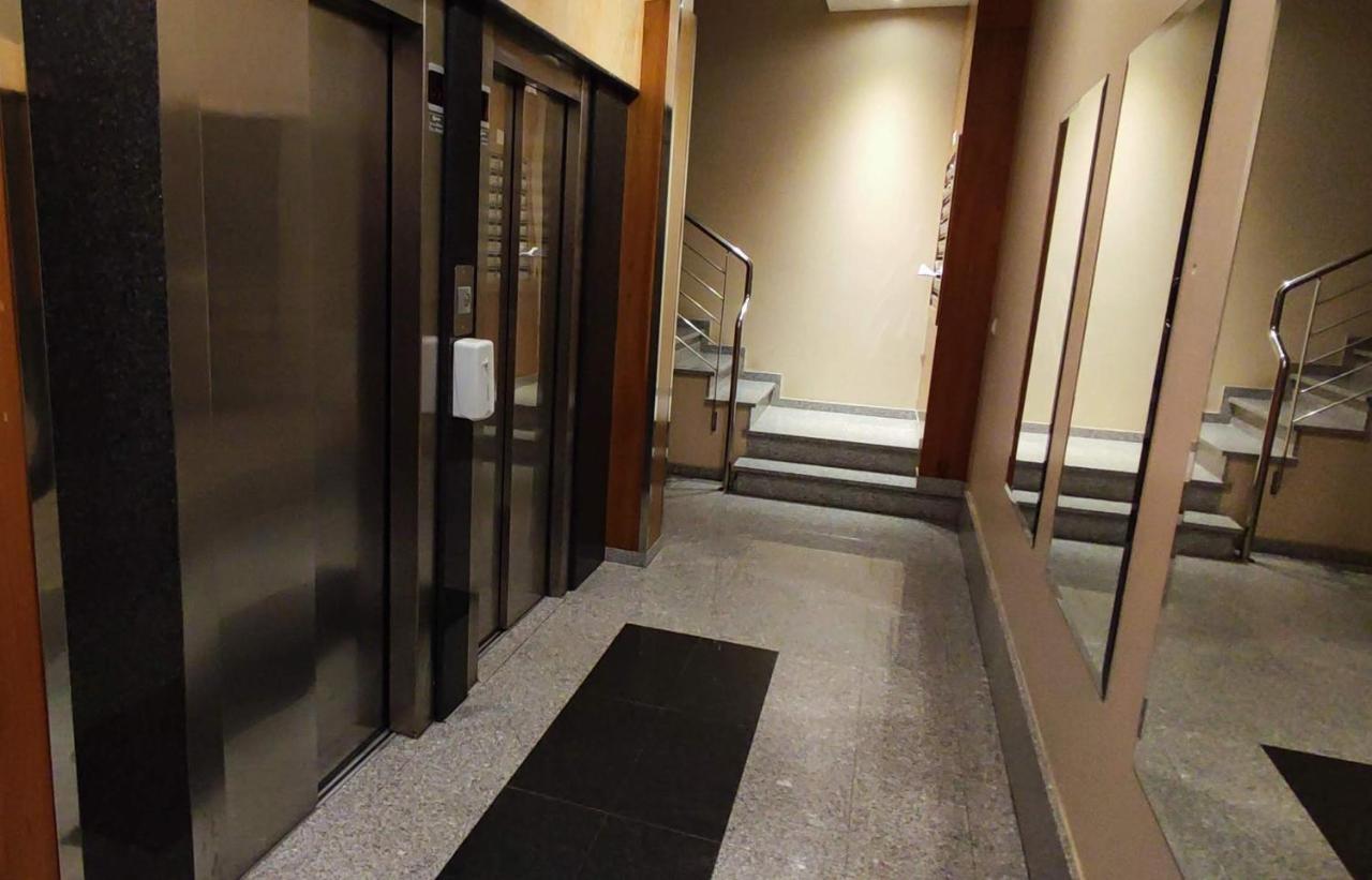 Apartamento Dos Habitaciones Exterior Y Bien Comunicado San Salvador de Poio ภายนอก รูปภาพ
